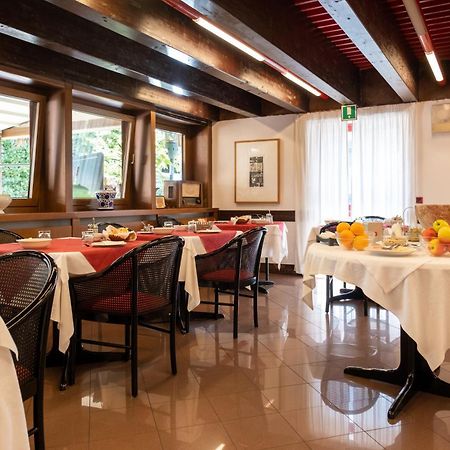Hotel San Giorgio Удине Экстерьер фото