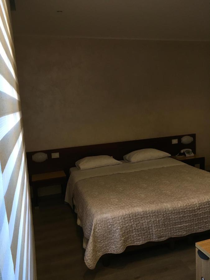 Hotel San Giorgio Удине Экстерьер фото