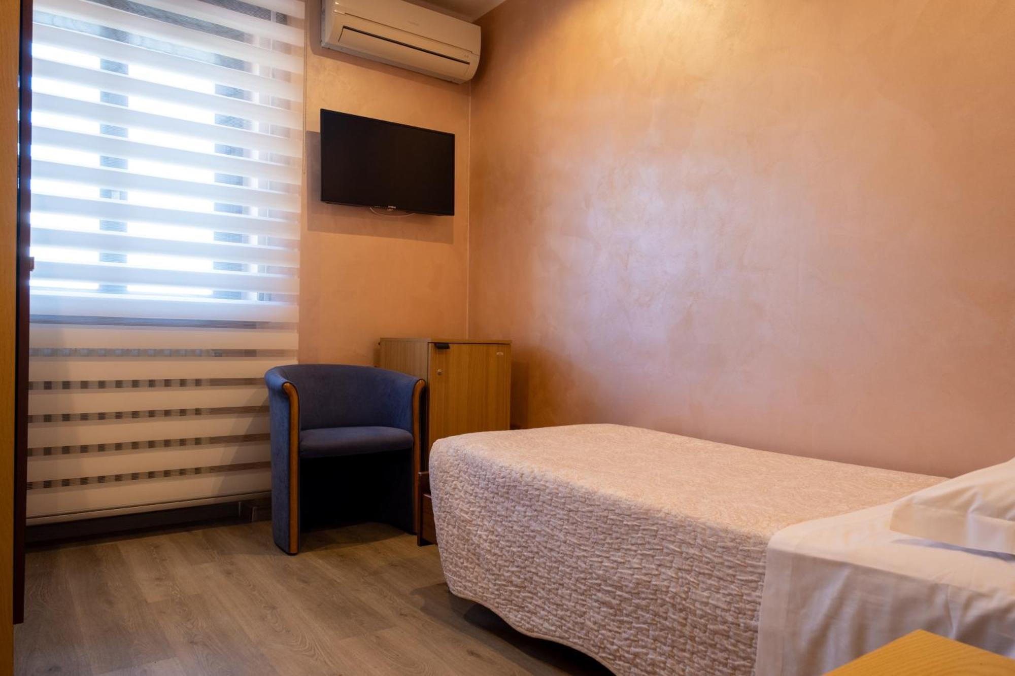 Hotel San Giorgio Удине Экстерьер фото