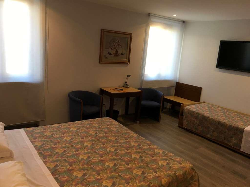 Hotel San Giorgio Удине Номер фото